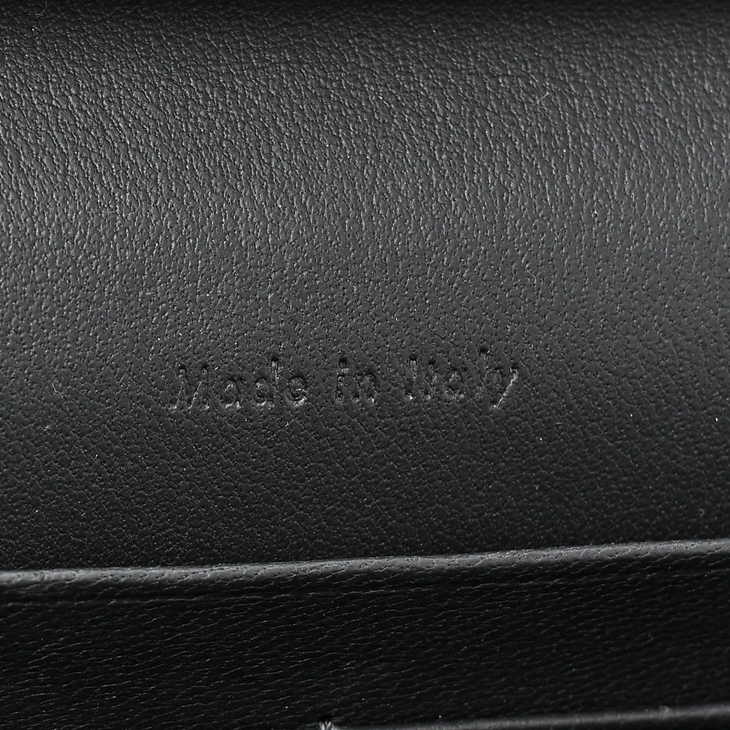 Shiny Calfskin Large Pocket Flap On Chain Sea