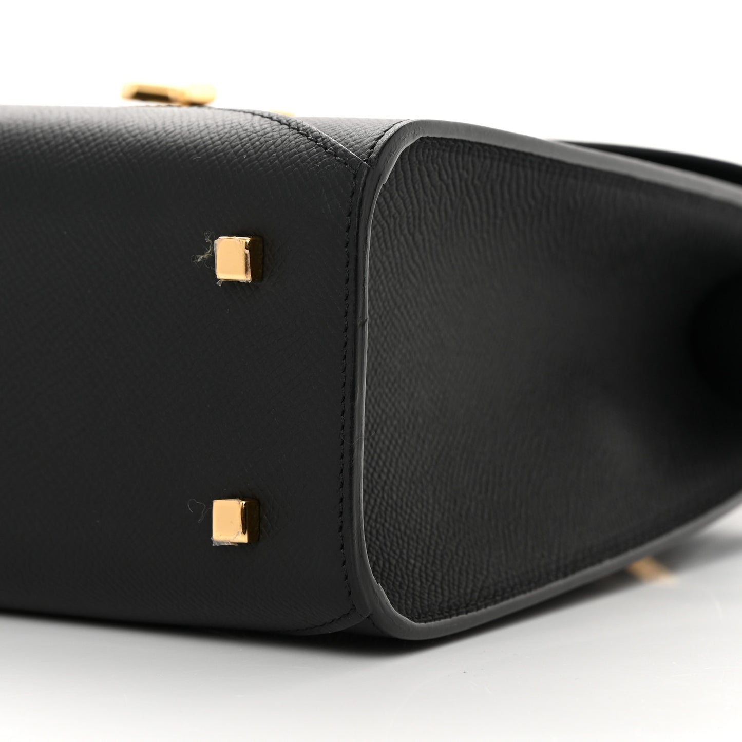 Carat Calfskin Gabrielle PM Black