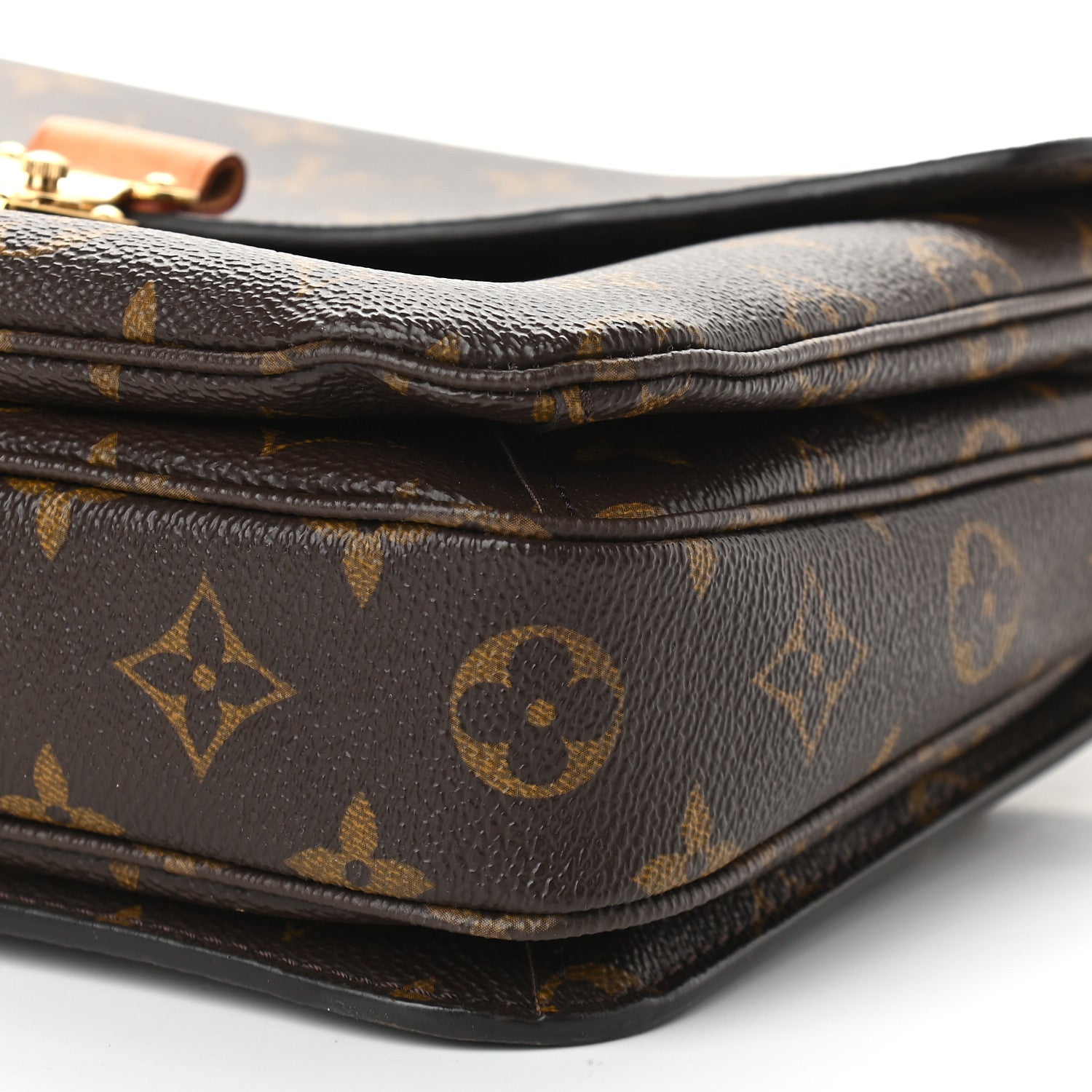 Louis Vuitton Monogram Pochette Metis 9 of 9