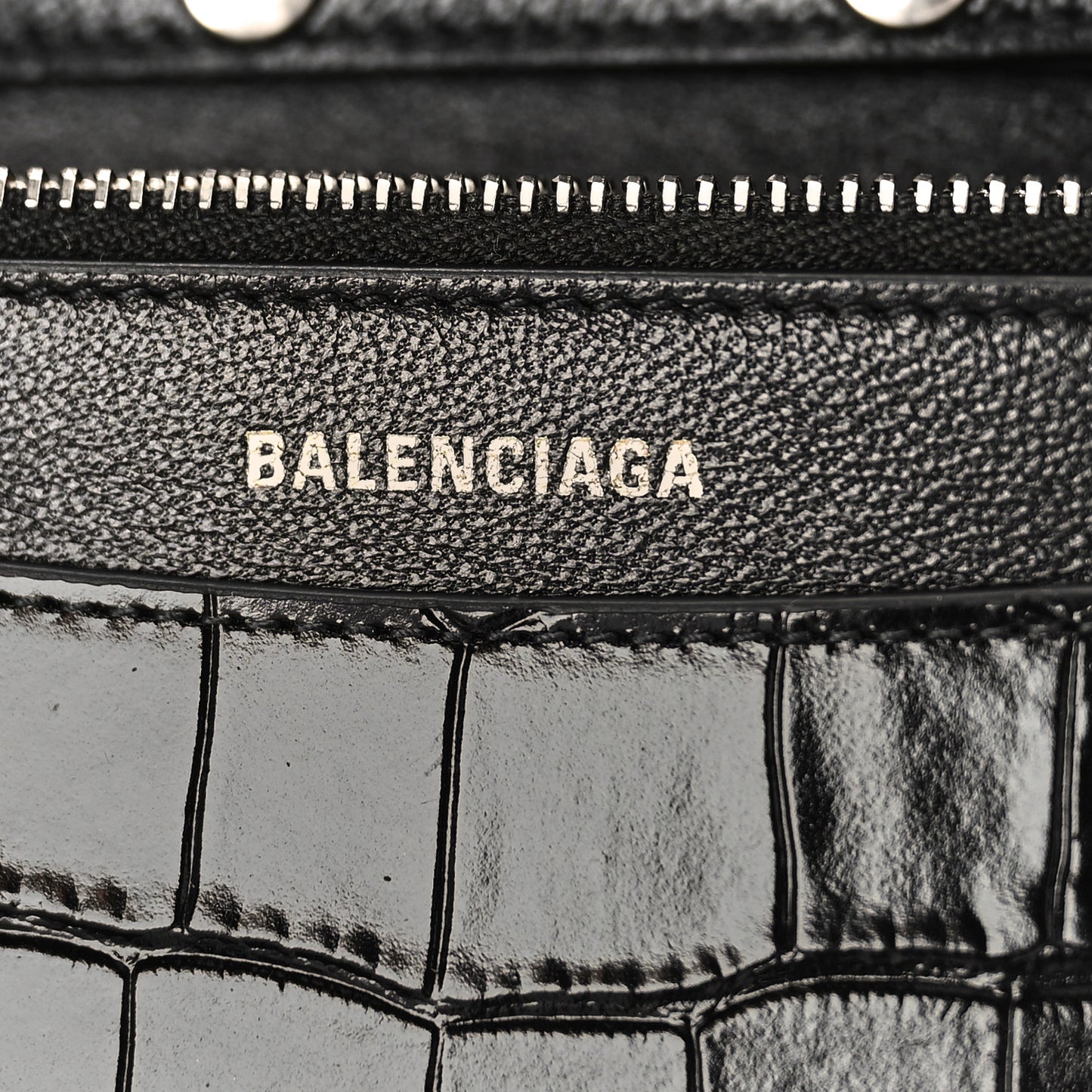 Shiny Calfskin Logo Crocodile Embossed Ville Wallet on Chain Black