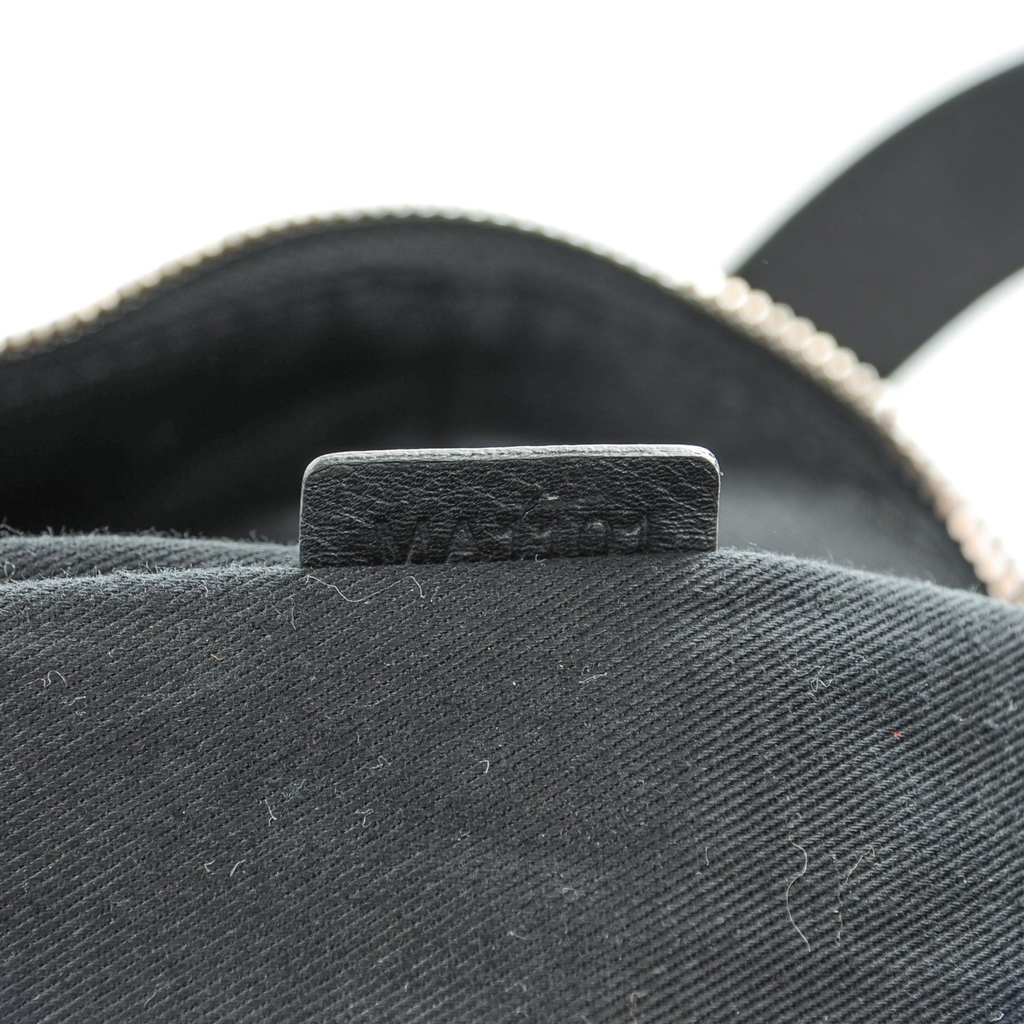 Calfskin Zipped Briefcase Nightingale Black
