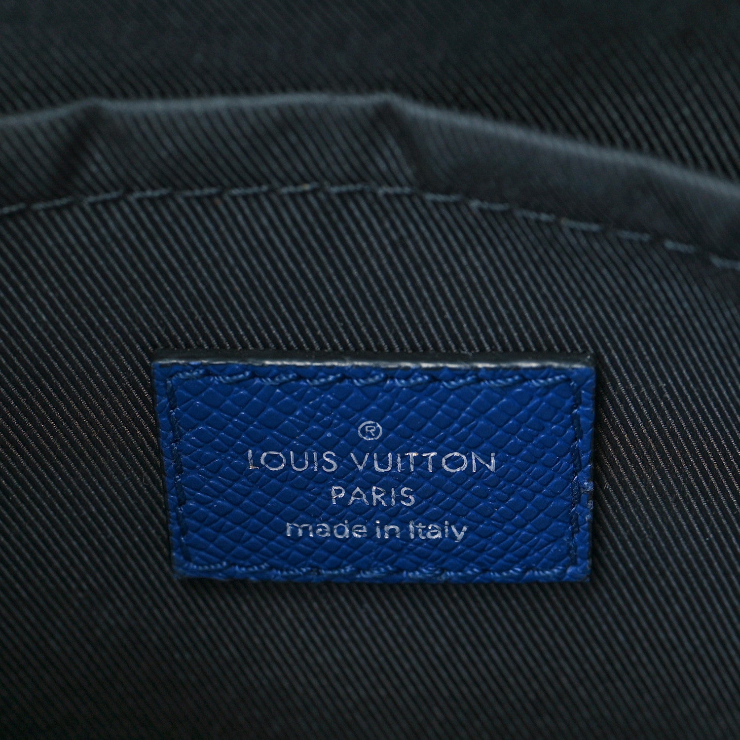 Louis Vuitton Taiga Monogram Outdoor Messenger Cobalt 6 of 10