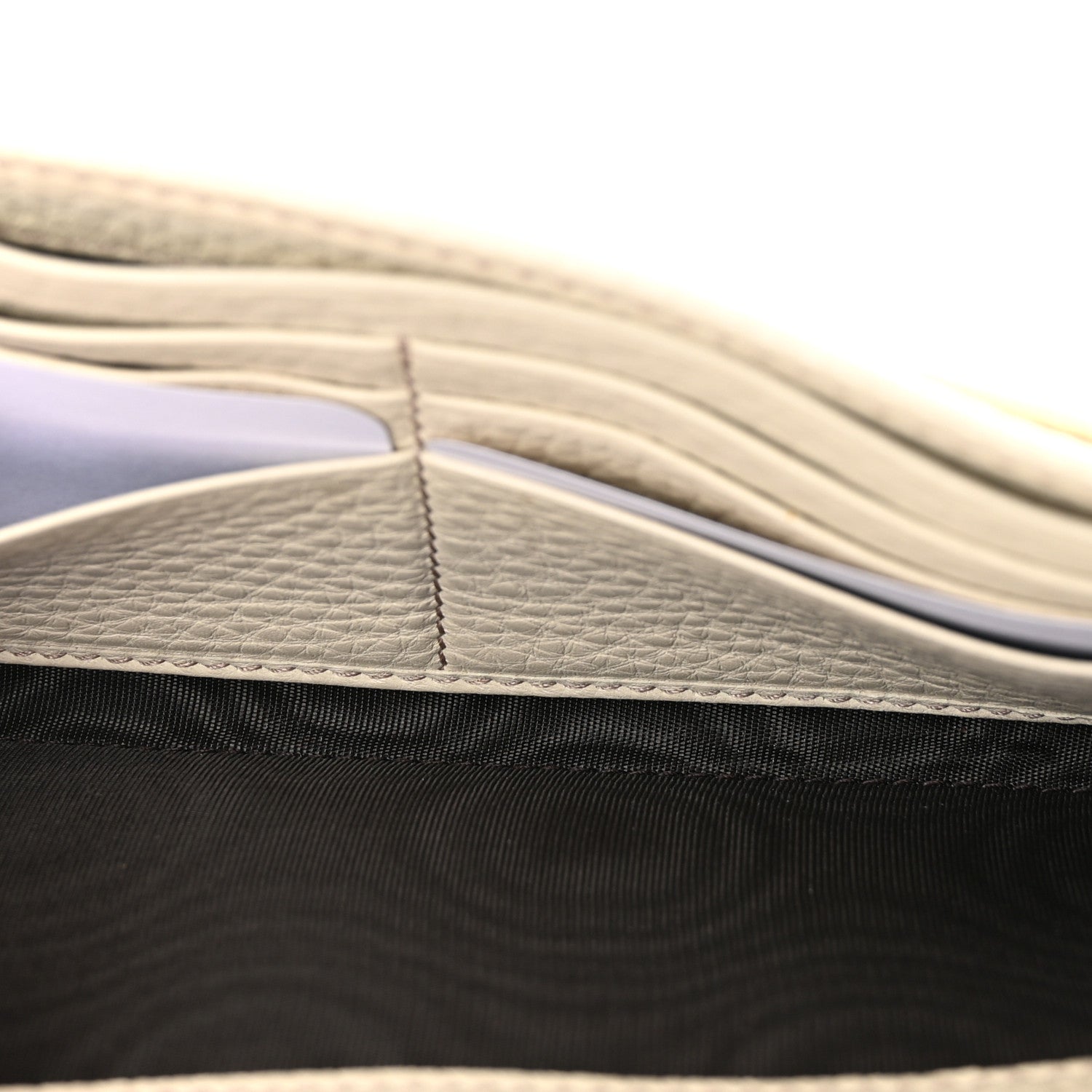 Gucci Pebbled Calfskin Large Soho Continental Wallet Off White 5 of 8