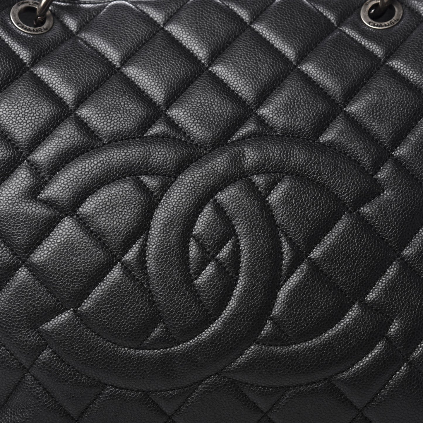 Caviar Quilted XXL Grand Shopping Tote GST Dark Grey