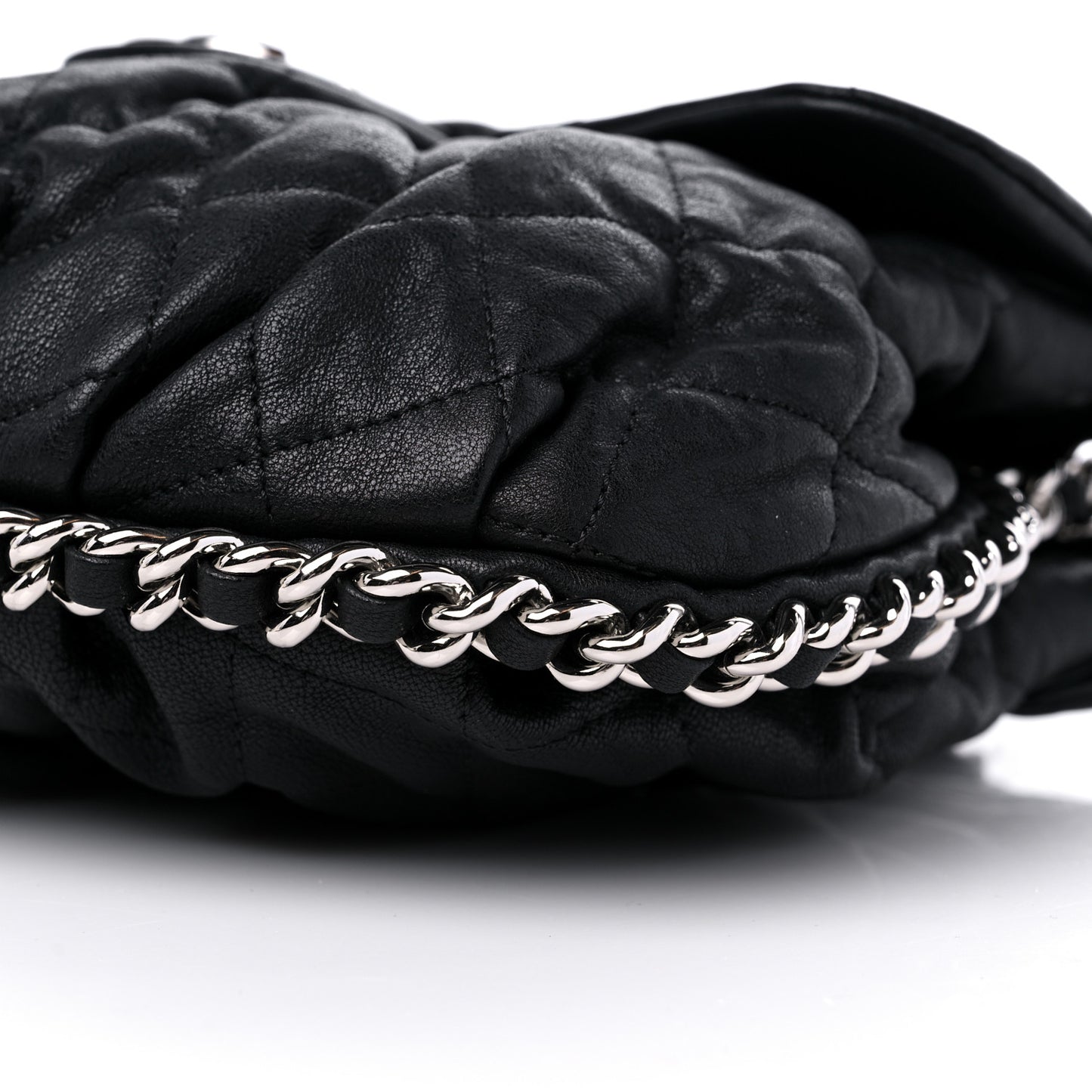 Washed Lambskin Quilted Medium Chain Around Messenger Black
