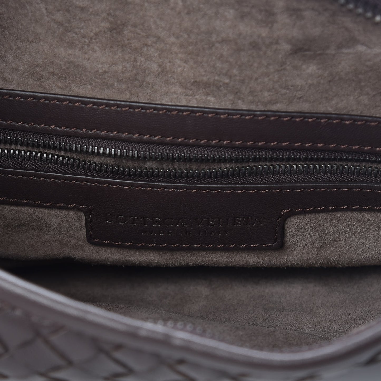 Nappa Intrecciato Medium Veneta Hobo Ebano