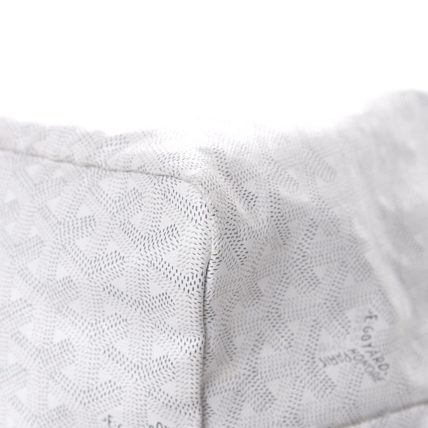 Goyardine Saint Louis GM White