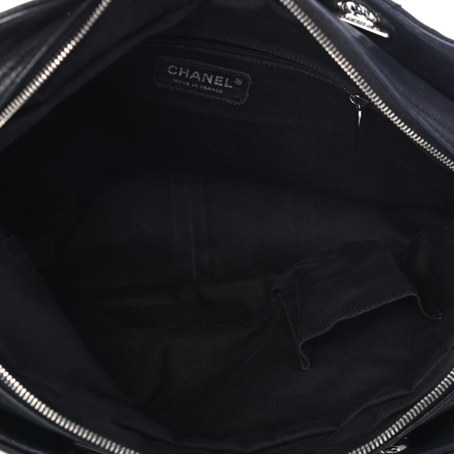 Calfskin Large Diamond Stitch Tote Black