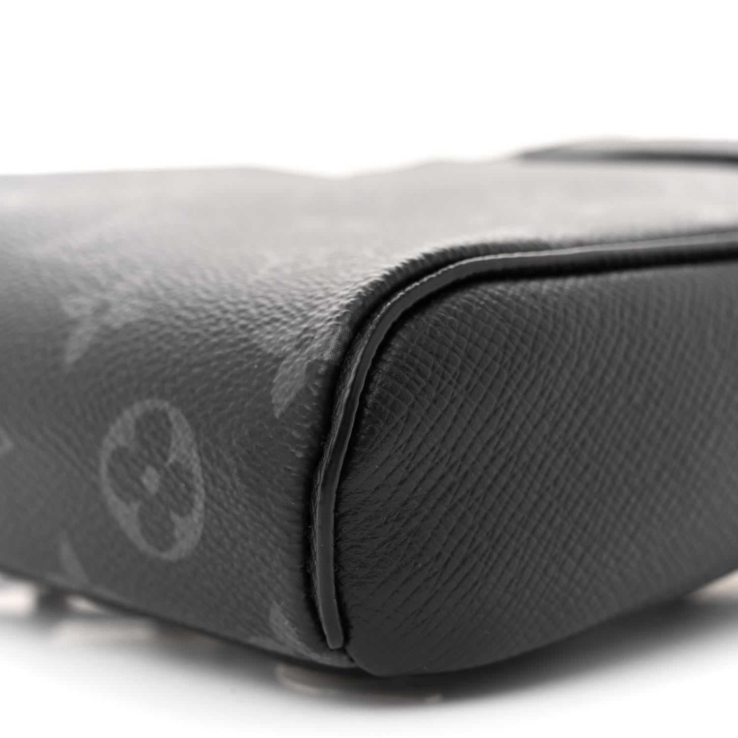 Louis Vuitton Taigarama Outdoor Slingbag Black 9 of 10