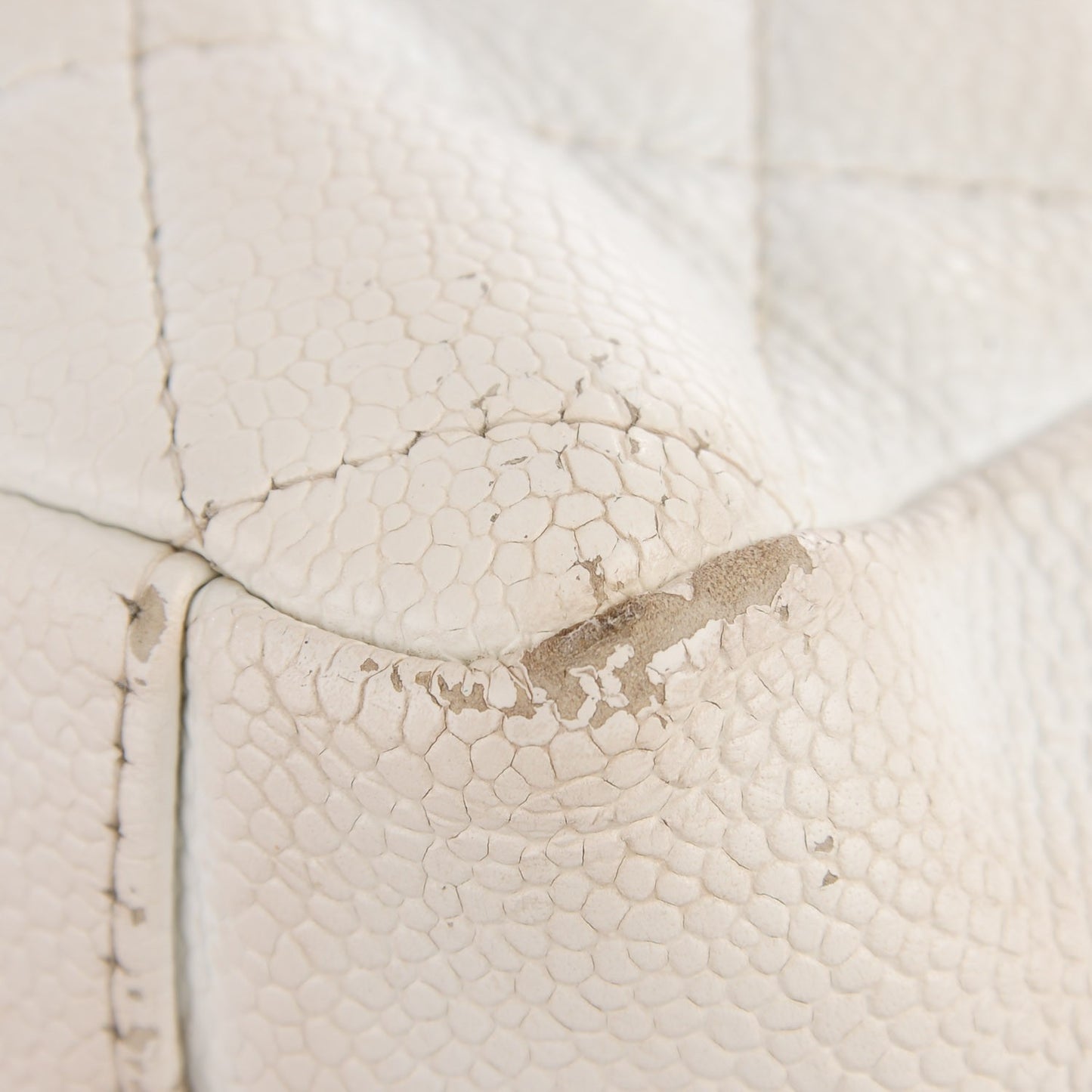 Caviar Quilted Petit Shopping Tote PST White