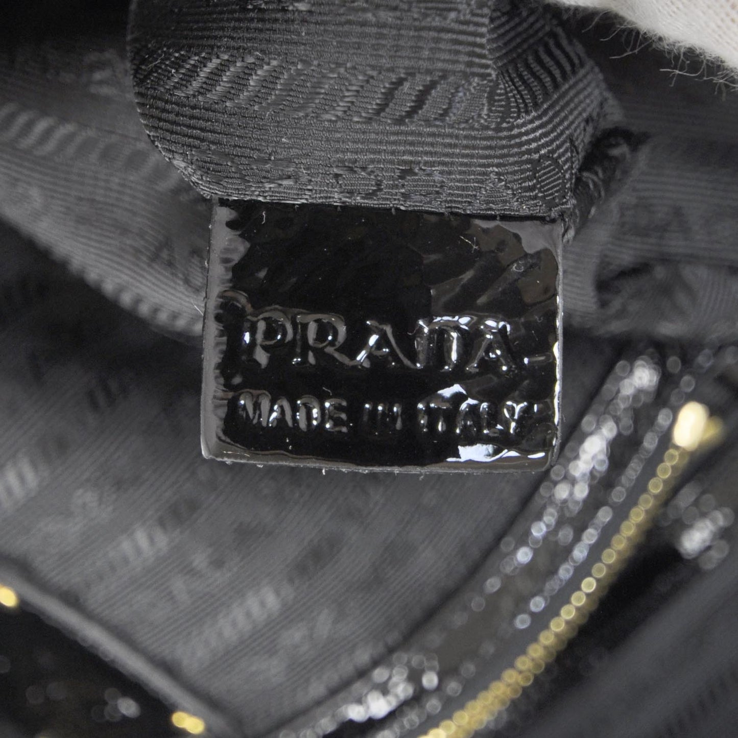 Tessuto Vernice Bowler White