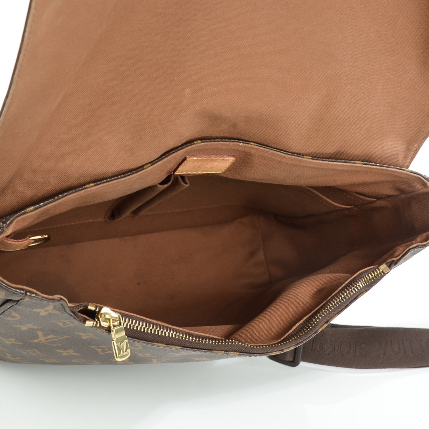Louis Vuitton Monogram Beaubourg MM Messenger Bag 5 of 7