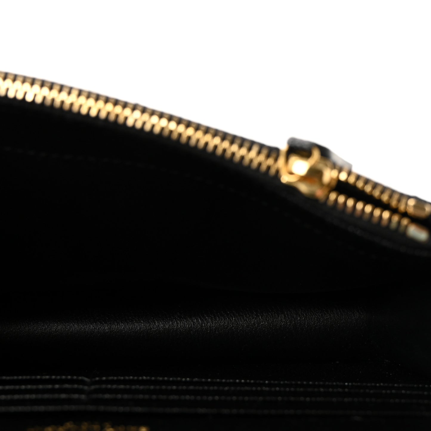 Grain De Poudre Matelasse Chevron Monogram Envelope Chain Wallet Black