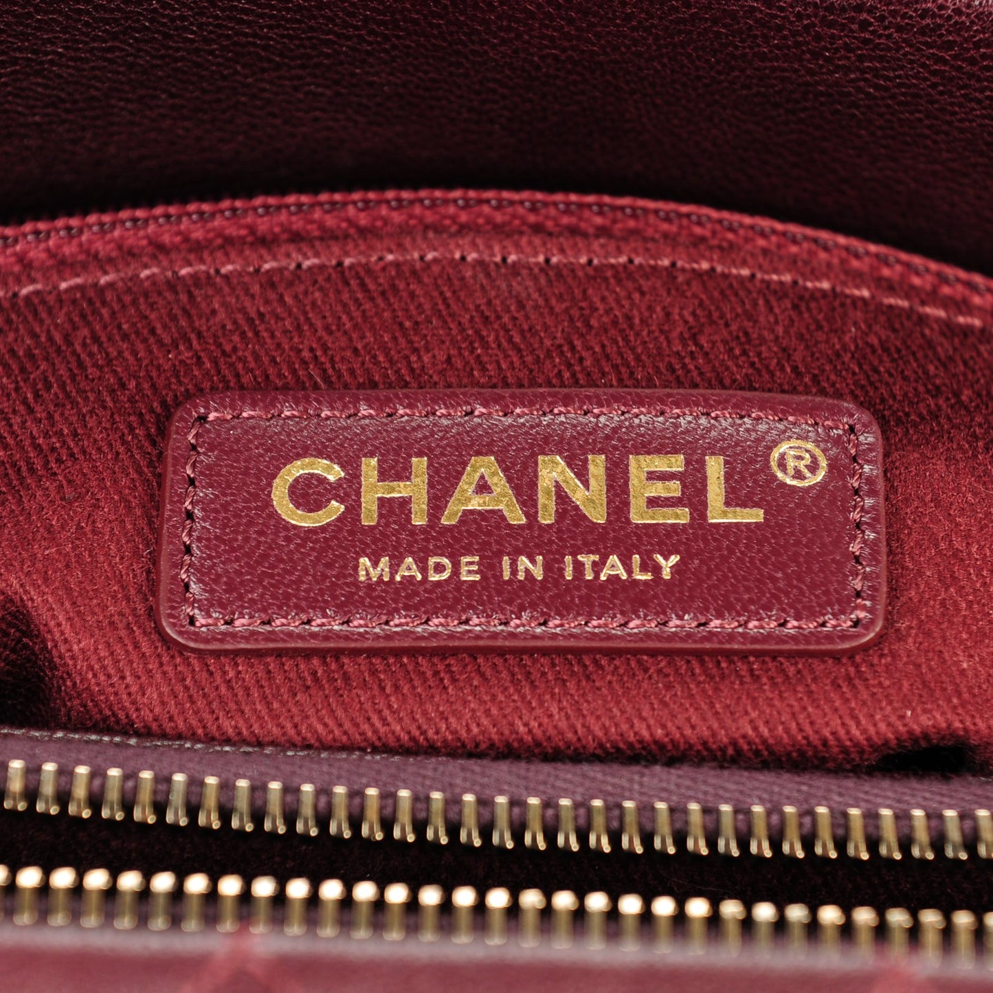 Shiny Sheepskin Quilted Large Trapezio Flap Dark Burgundy