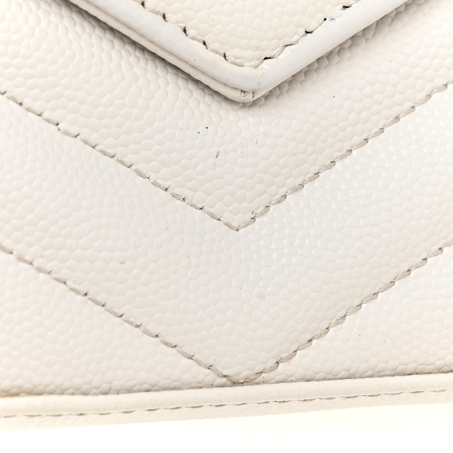 Saint Laurent Grain De Poudre Matelasse Chevron Monogram Chain Wallet Optical White 13 of 16