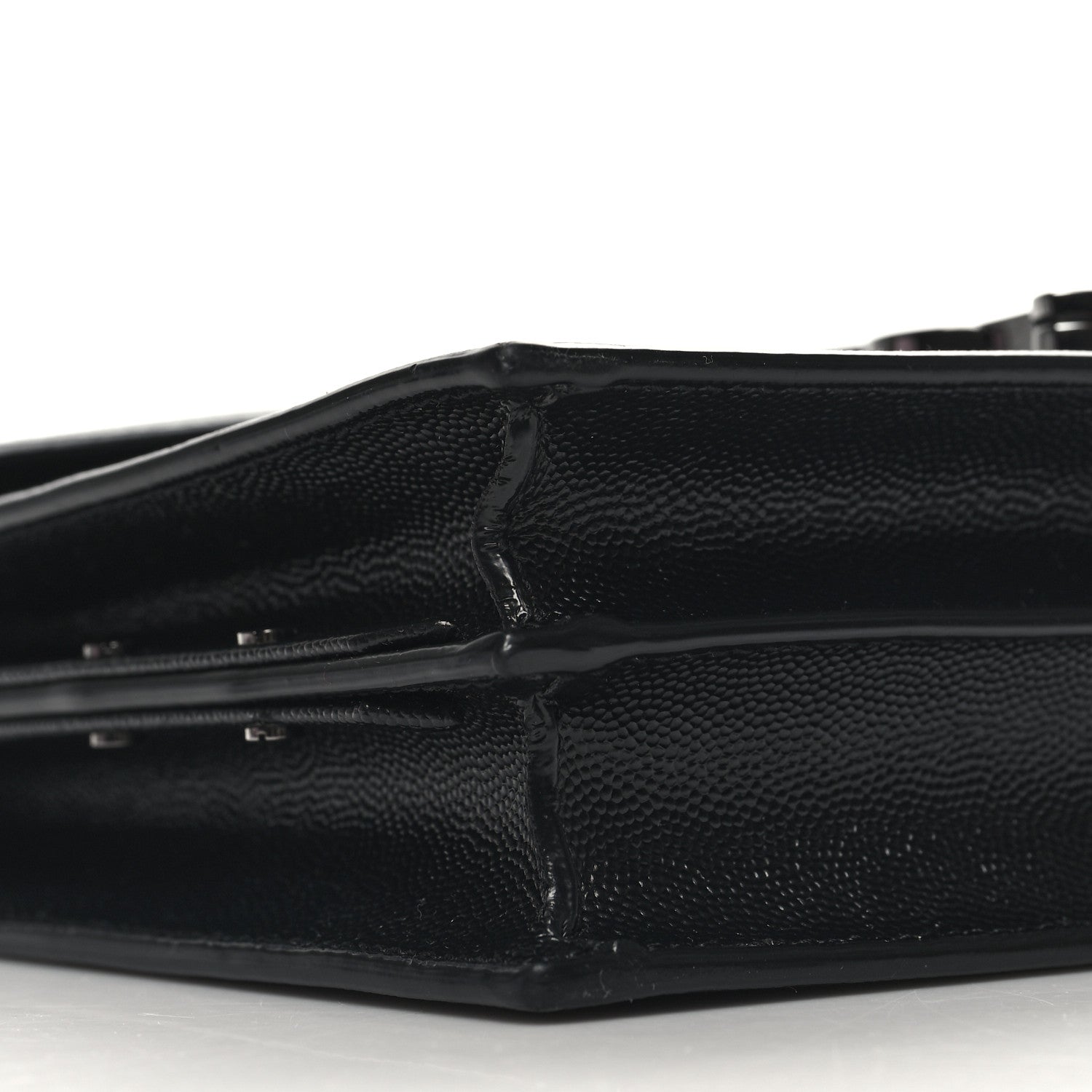 Saint Laurent Grain De Poudre Monogram Cassandra Clasp Bag Black 10 of 11