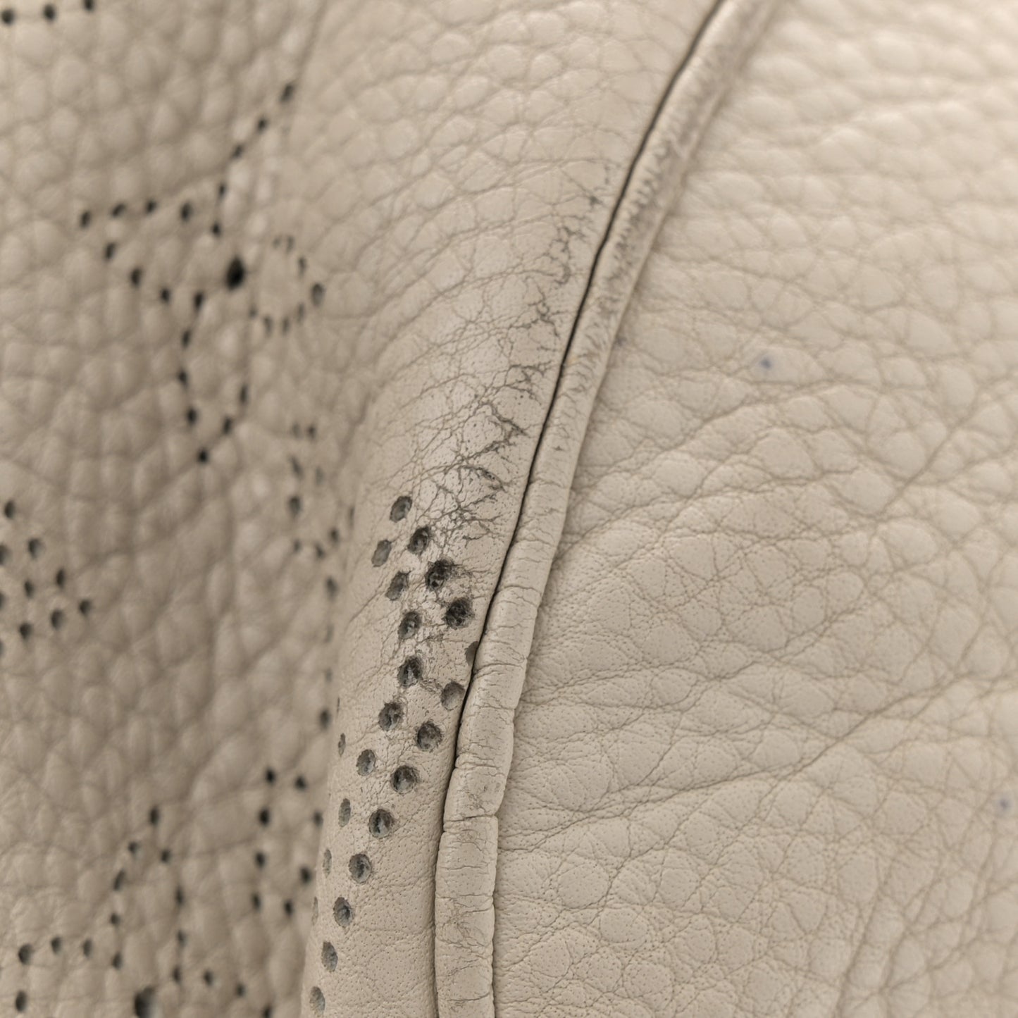 Mahina L Beige Opal