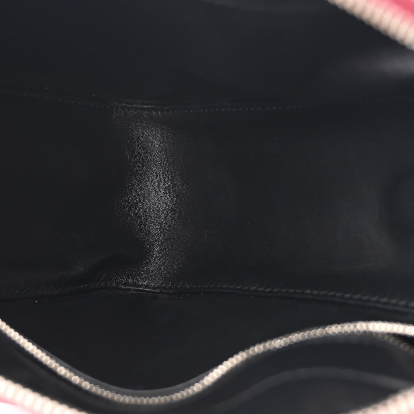 Shiny Day Calfskin S Triangle Duffle Rouge Grenat