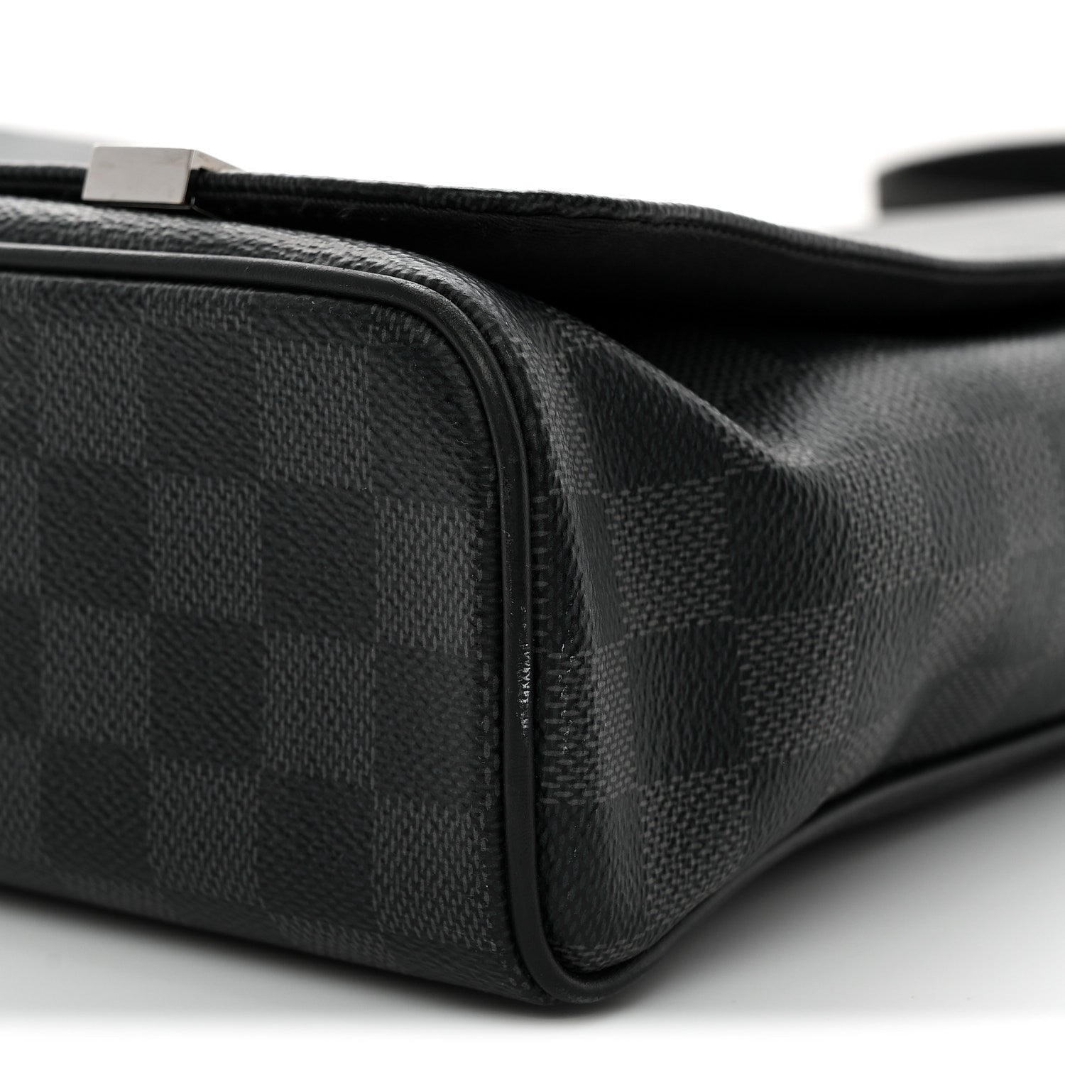 Louis Vuitton Damier Graphite District MM 9 of 10