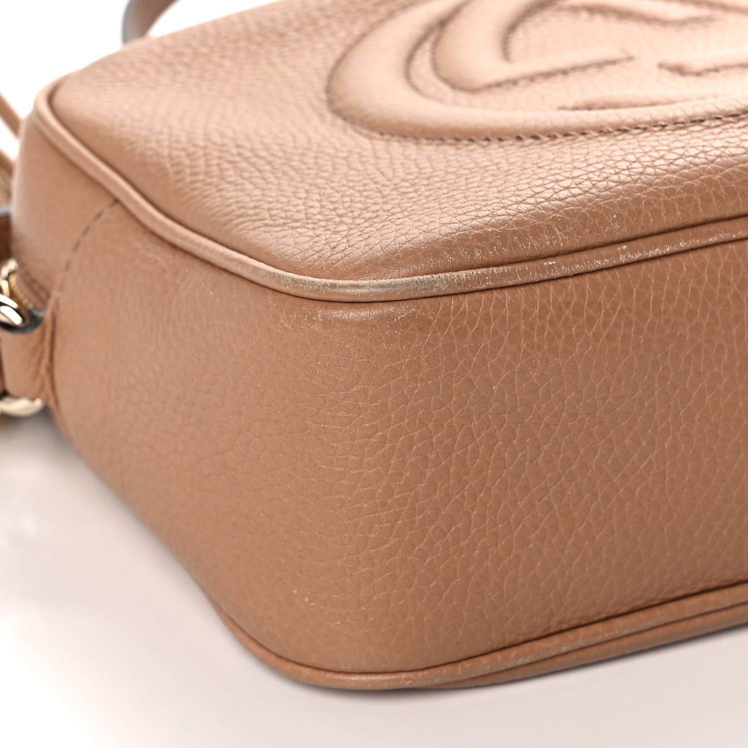 Gucci Pebbled Calfskin Small Soho Disco Bag Camelia 5 of 10