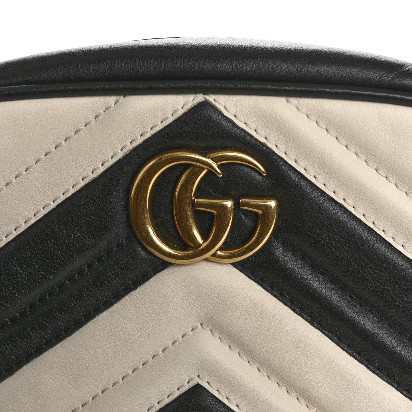 Calfskin Matelasse Mini GG Marmont Chain Shoulder Bag Black White