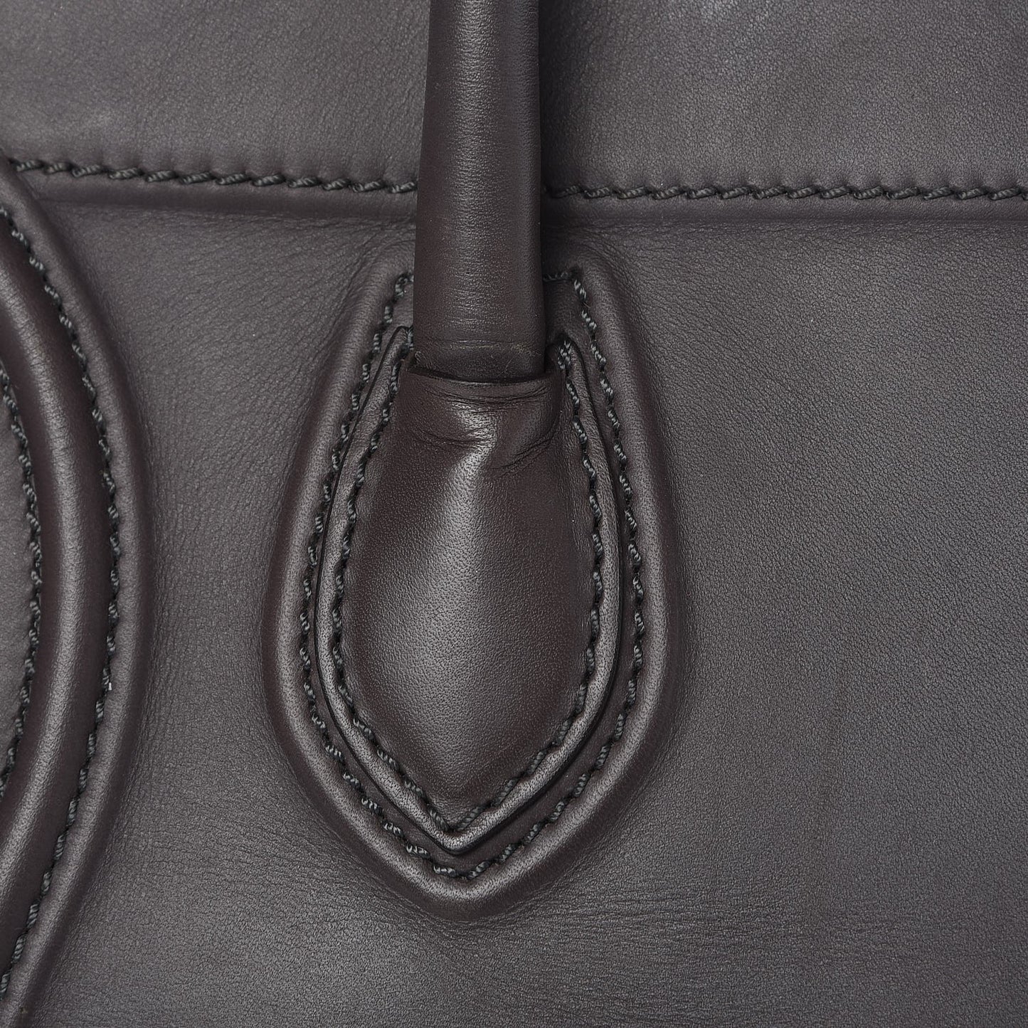 Smooth Calfskin Medium Phantom Luggage Grey