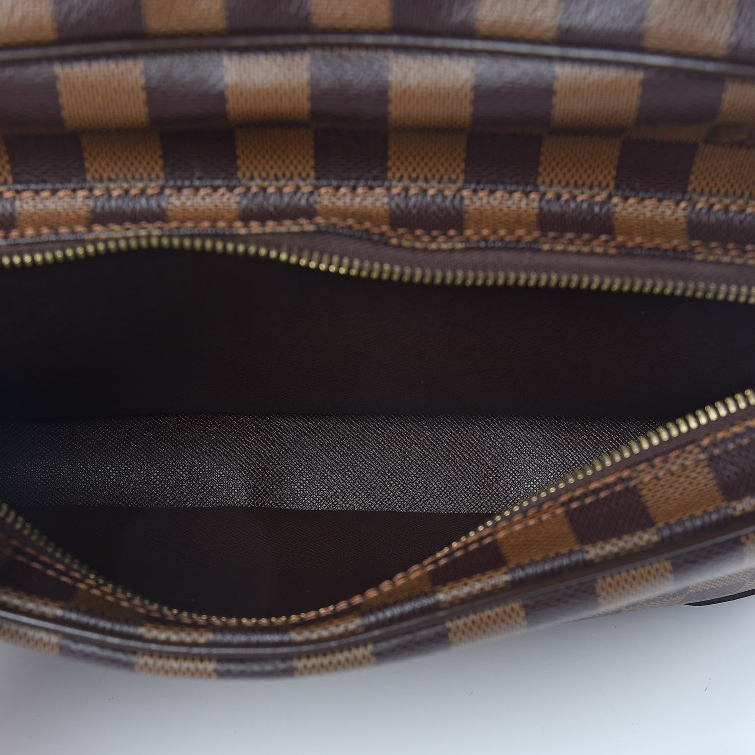 Louis Vuitton Damier Ebene Nil 28 7 of 10