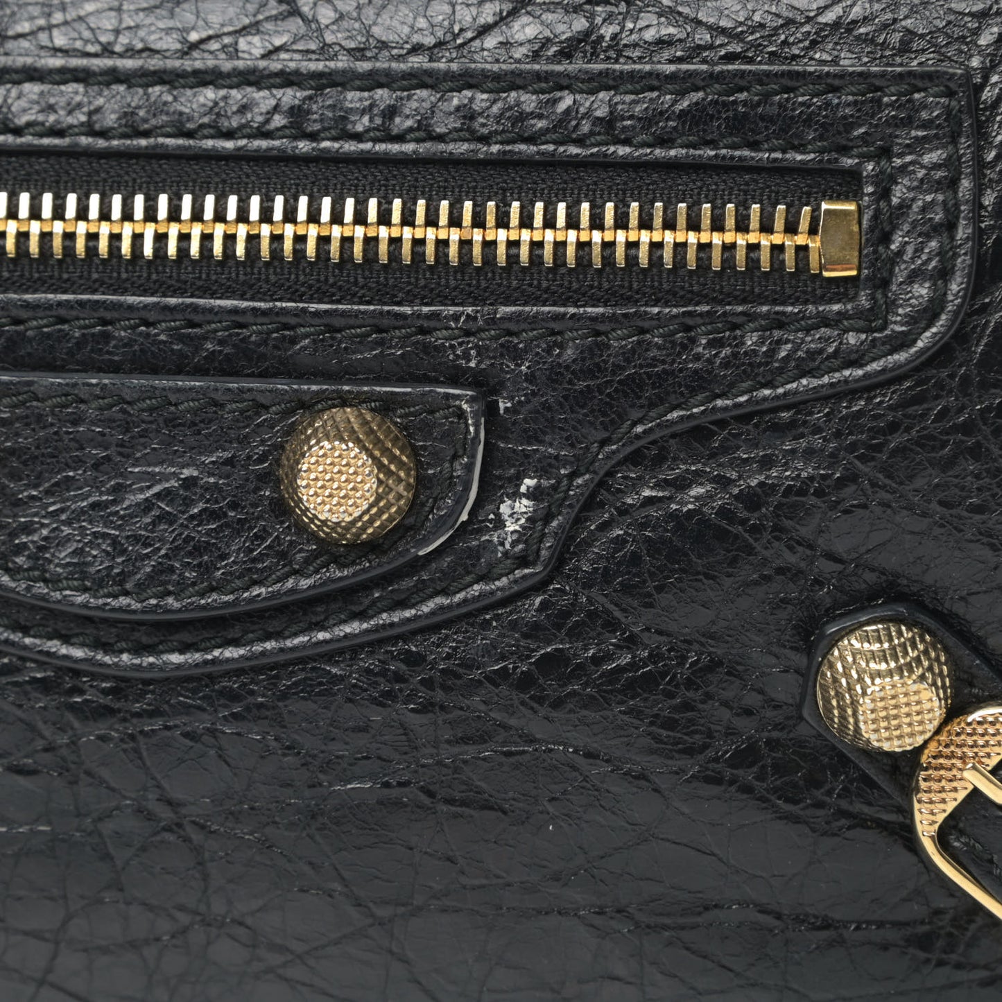 Agneau Giant 12 Gold Hardware Hip Black