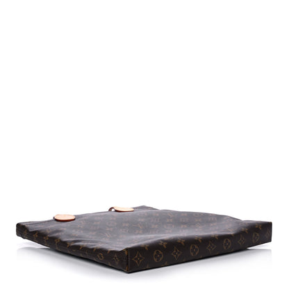 Louis Vuitton Monogram Carry It 3 of 8