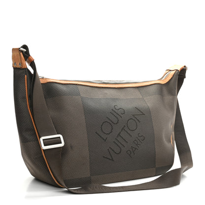 Louis Vuitton Damier Geant Explorateur Terre 2 of 15