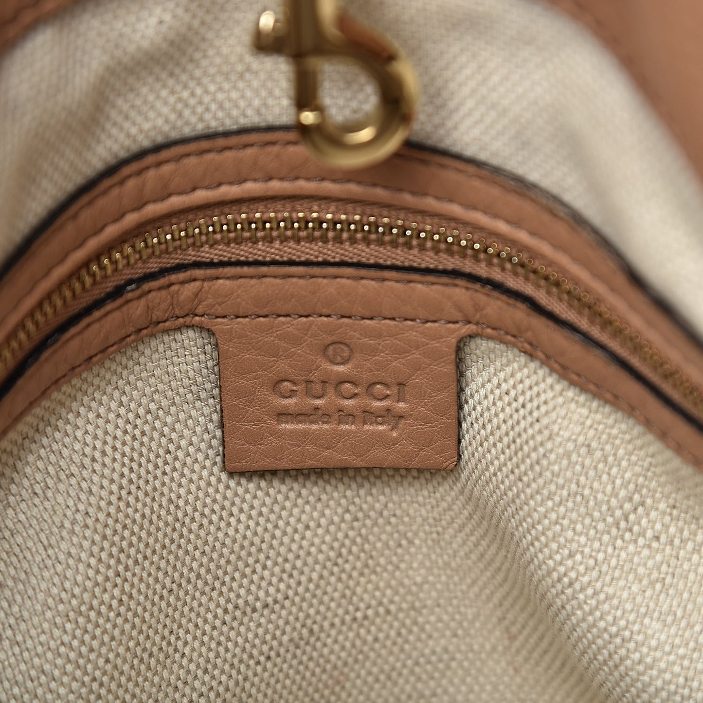 Pebbled Calfskin Medium Soho Chain Shoulder Bag Rose Beige