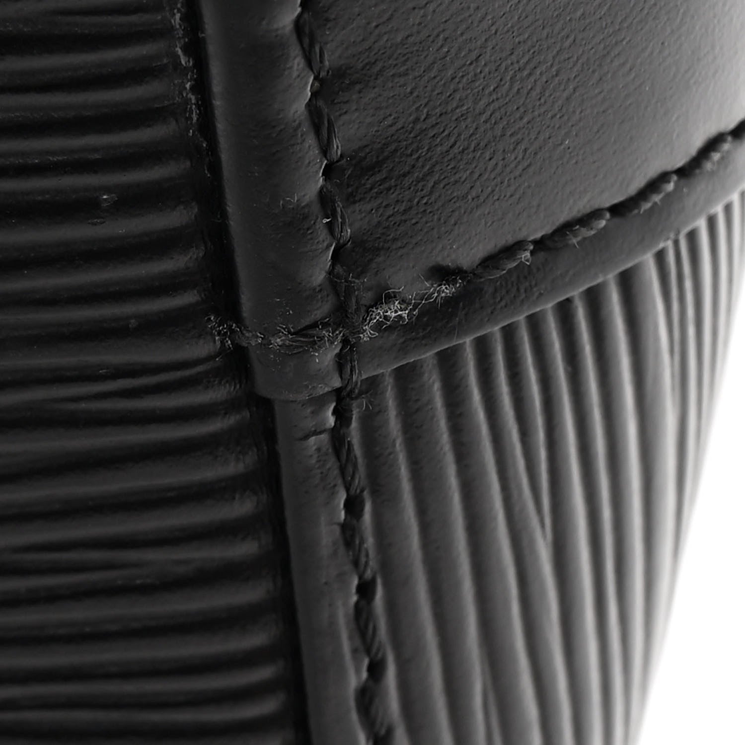 Louis Vuitton Epi Noe Black 14 of 14