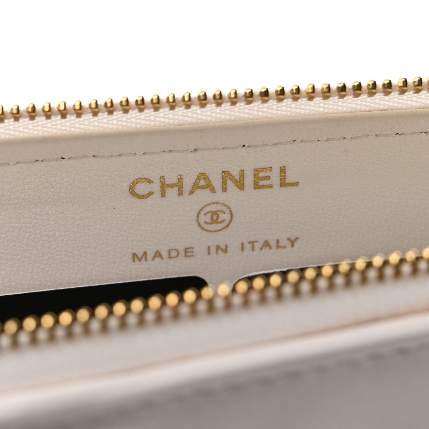 Lambskin Quilted Wave Clutch White