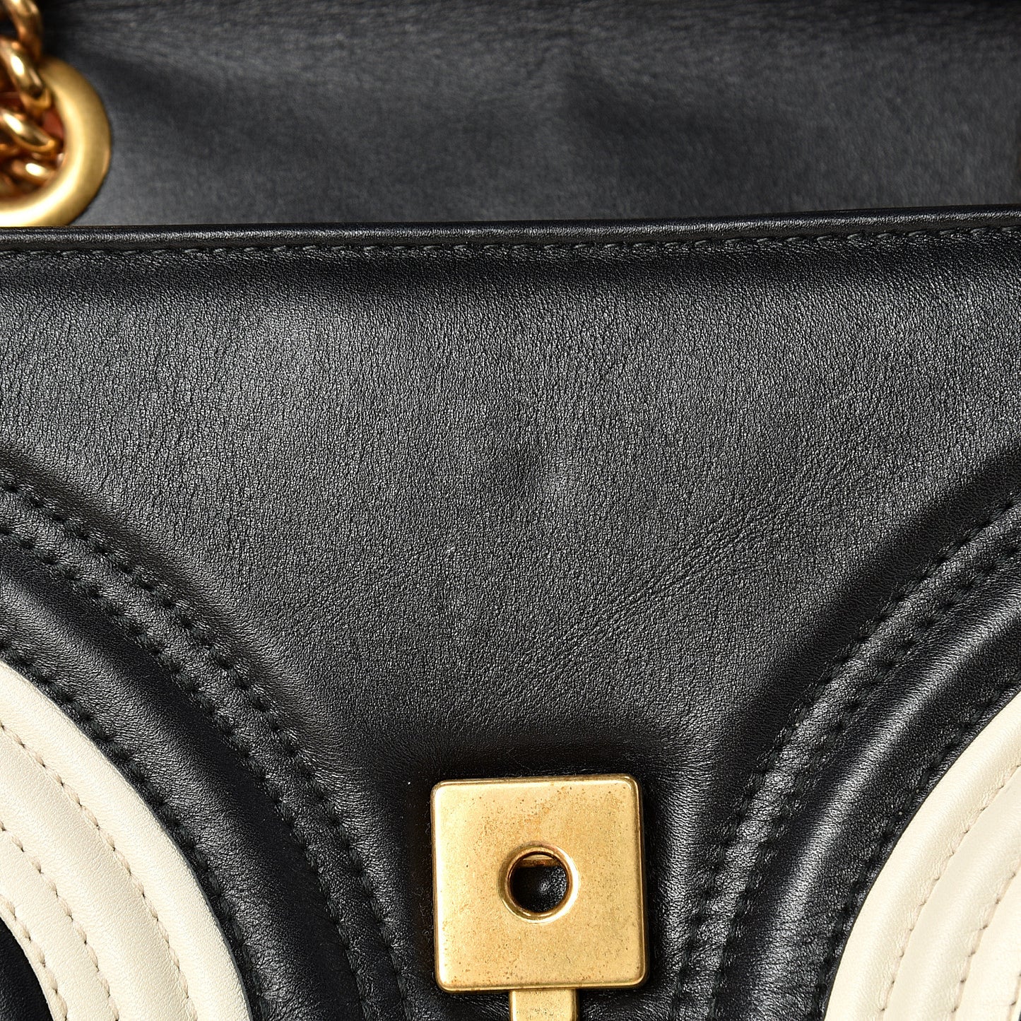 Calfskin Matelasse Mini GG Marmont Shoulder Bag Black White