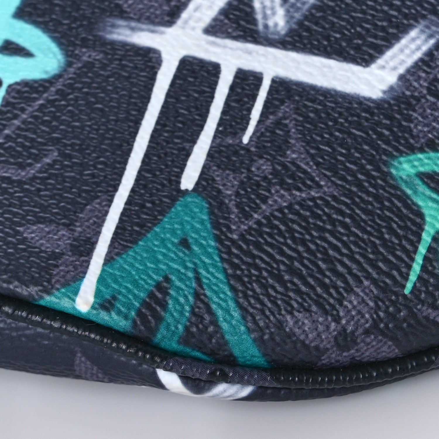 Louis Vuitton Monogram Eclipse LV Graffiti Discovery Bumbag Green Lights 8 of 8