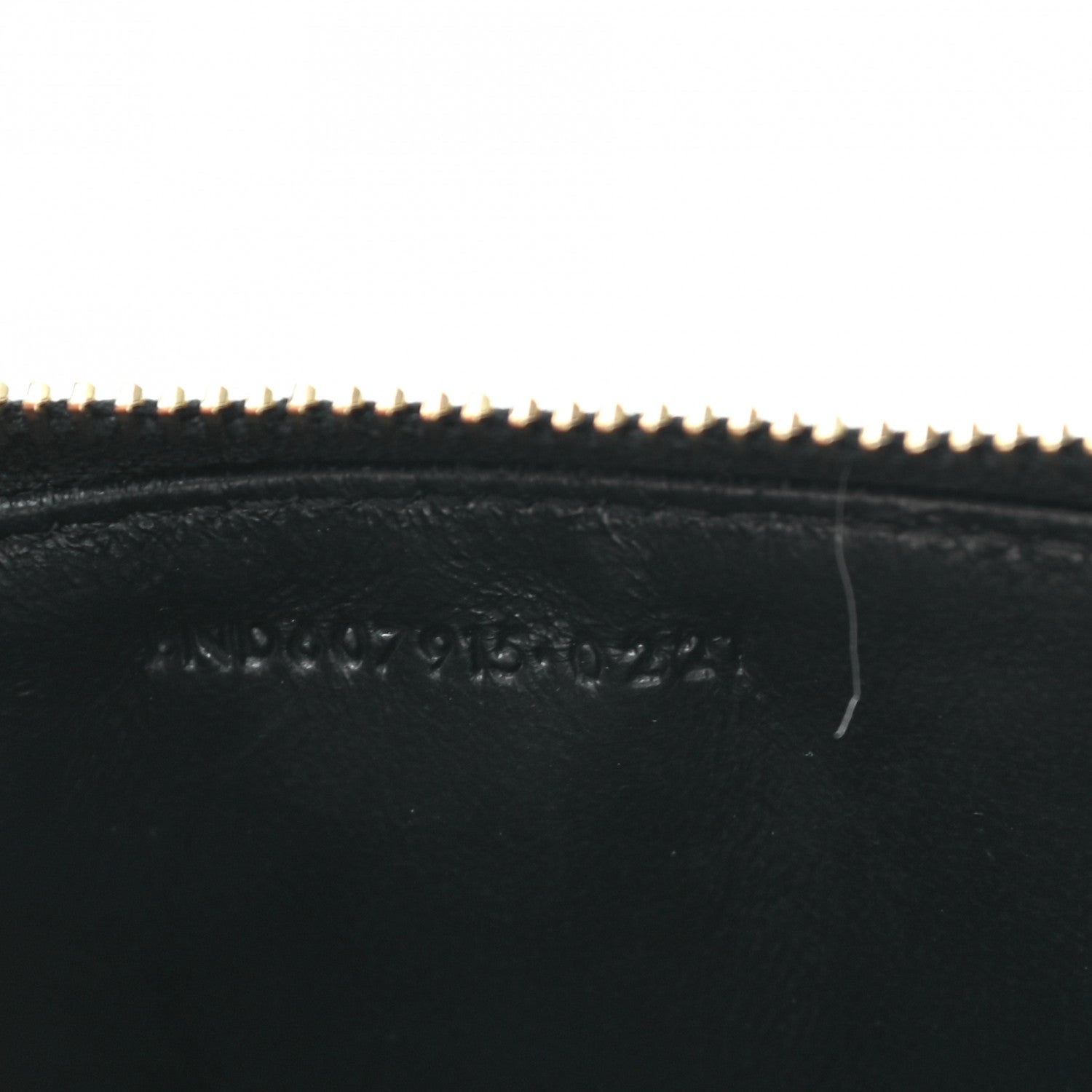 Saint Laurent Grain De Poudre Matelasse Chevron Monogram Fragments Zippered Card Case Black 7 of 7