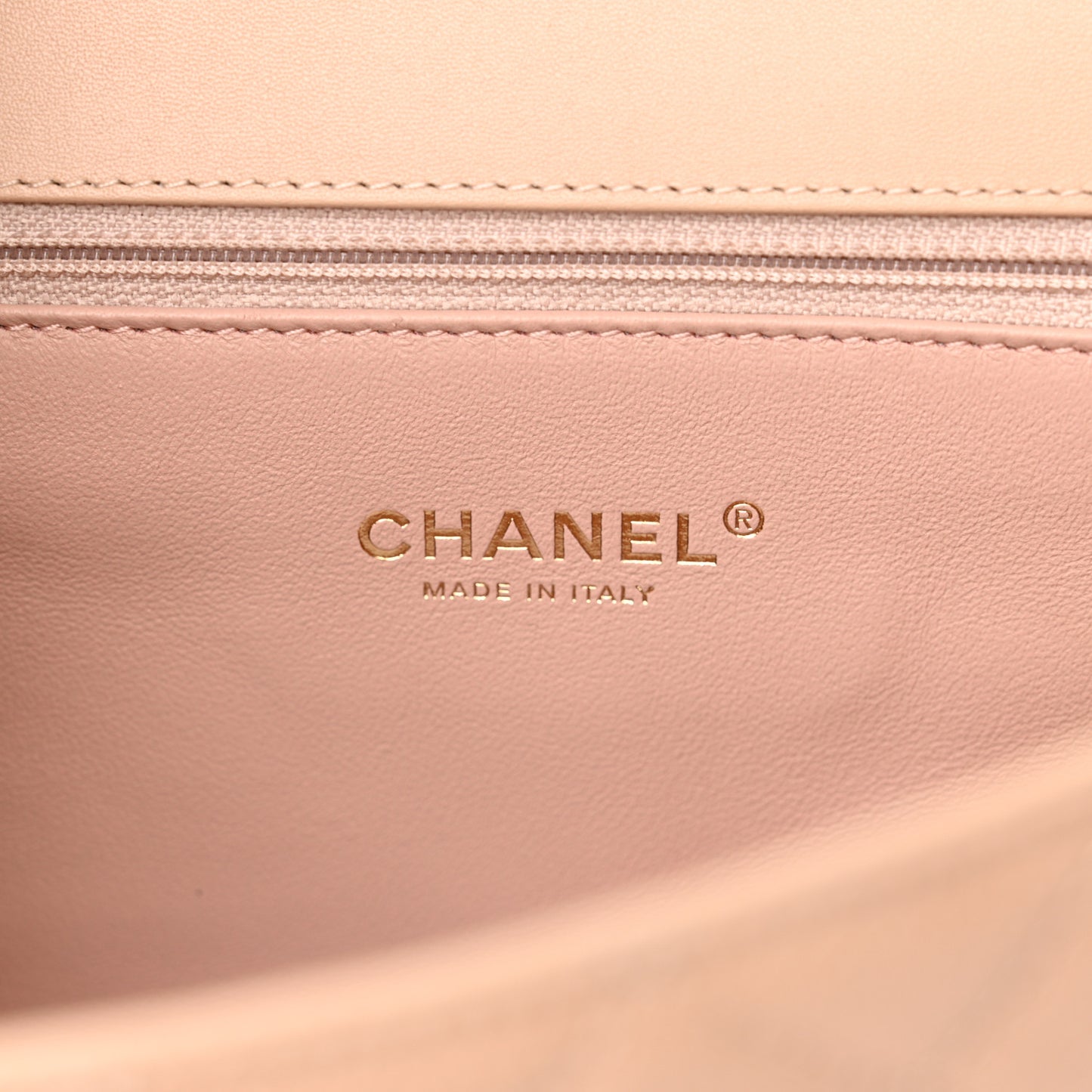 Caviar Quilted Medium CC Filigree Flap Beige