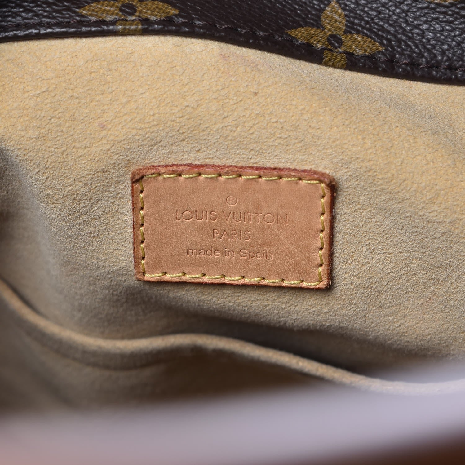 Louis Vuitton Monogram Artsy MM 5 of 6