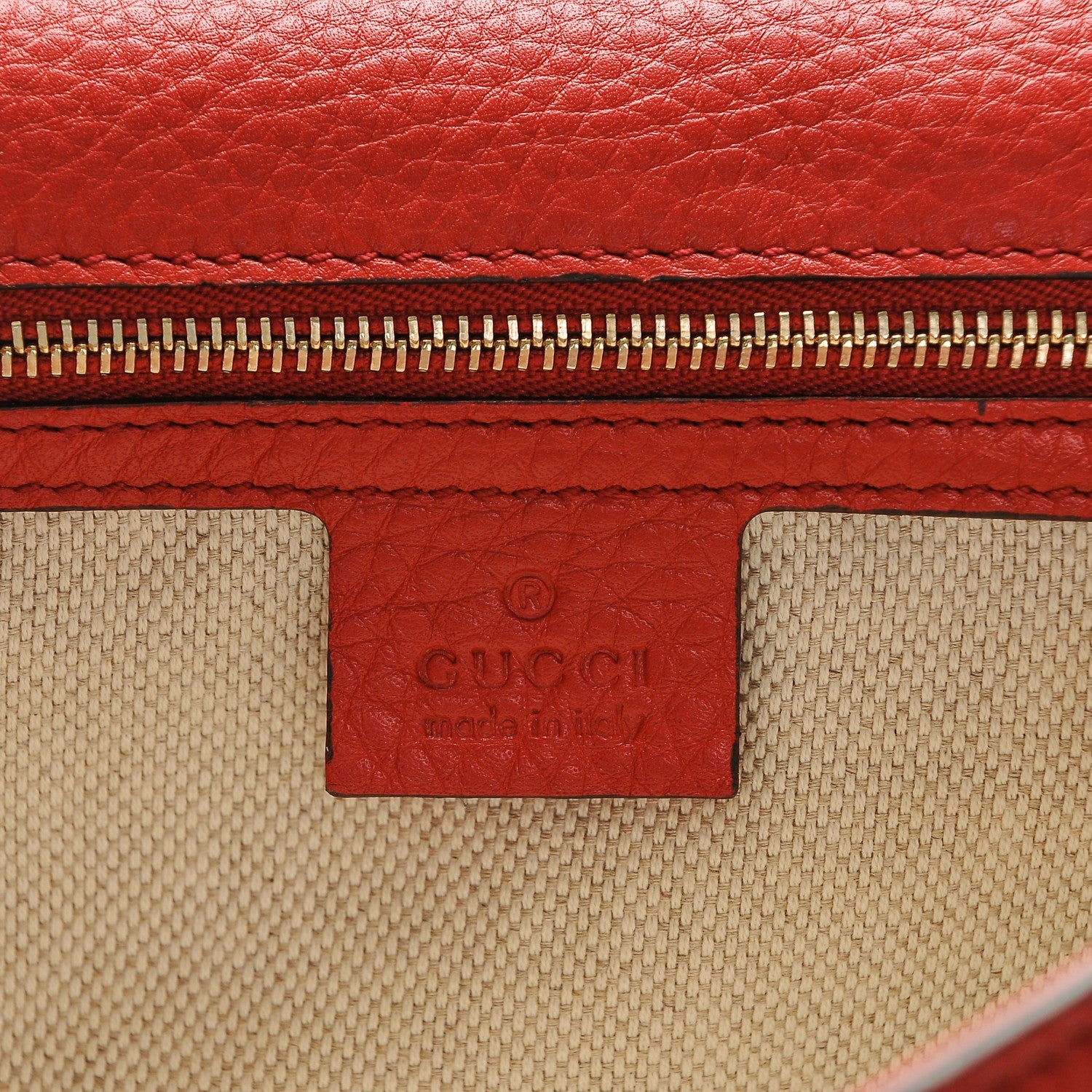Gucci Pebbled Calfskin Medium Soho Clutch Red 6 of 7