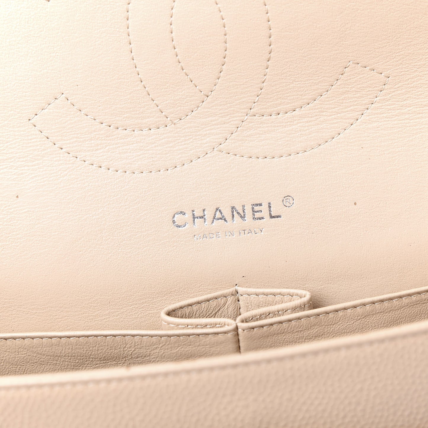 Caviar Quilted Jumbo Double Flap Beige Clair