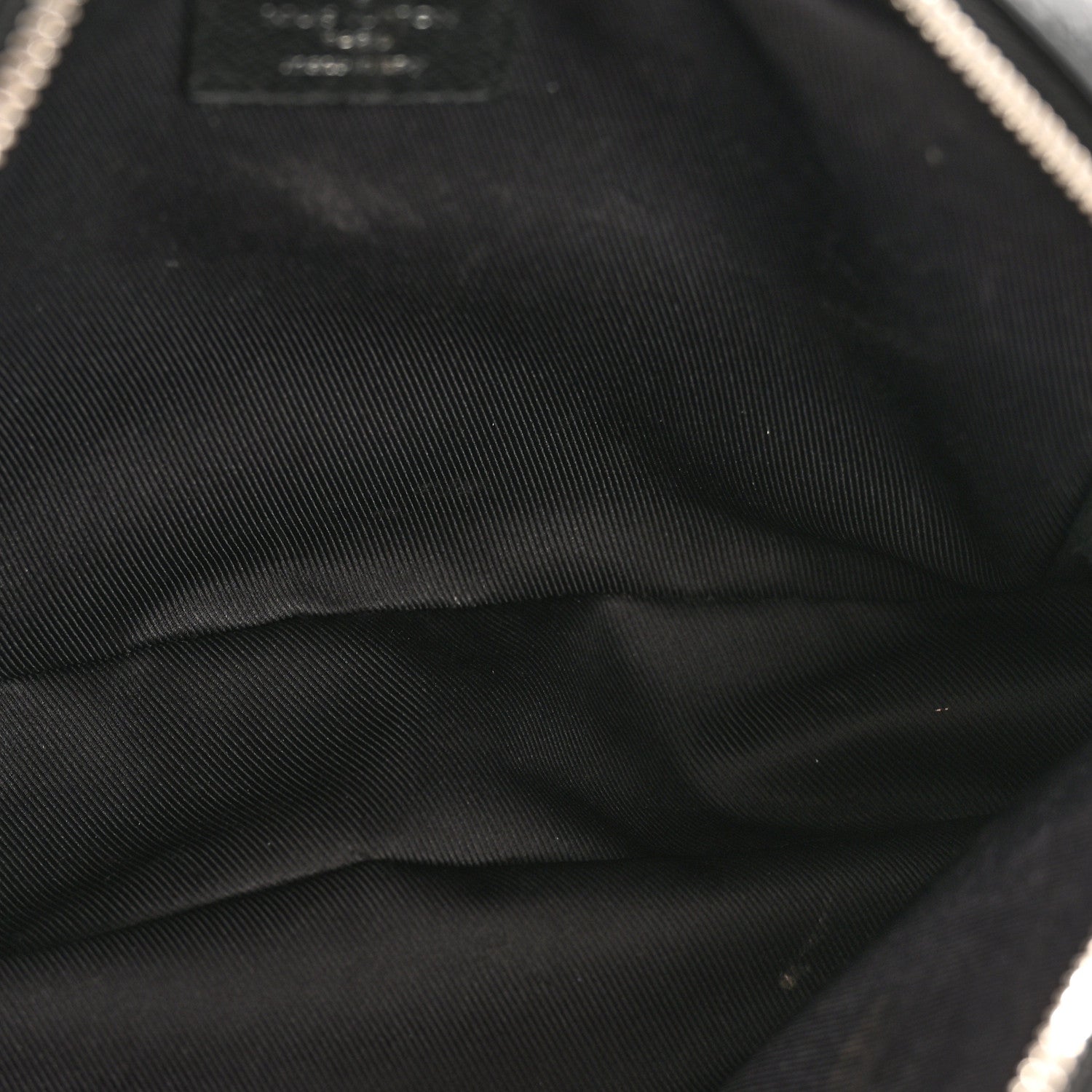 Louis Vuitton Taiga Monogram Outdoor Bumbag Black 5 of 13