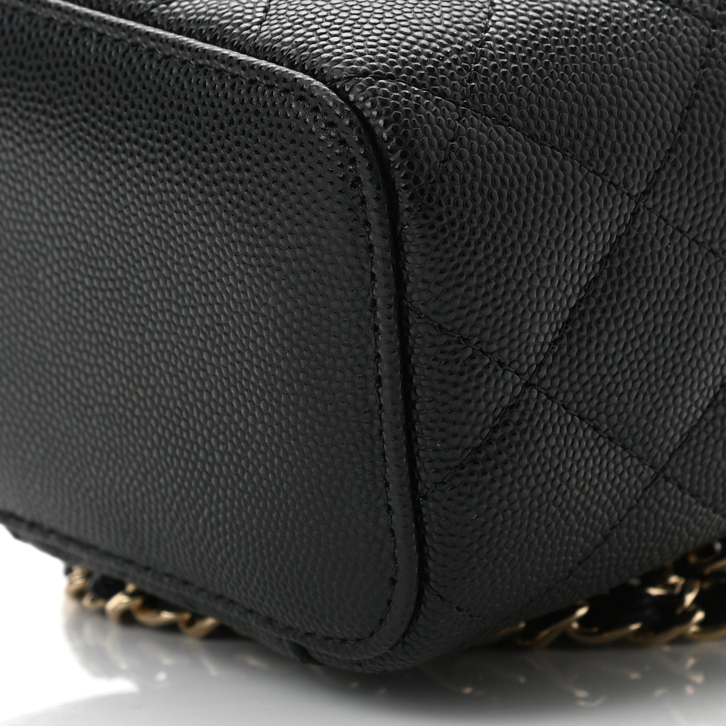 Caviar Quilted Mini Vanity Case With Chain Black