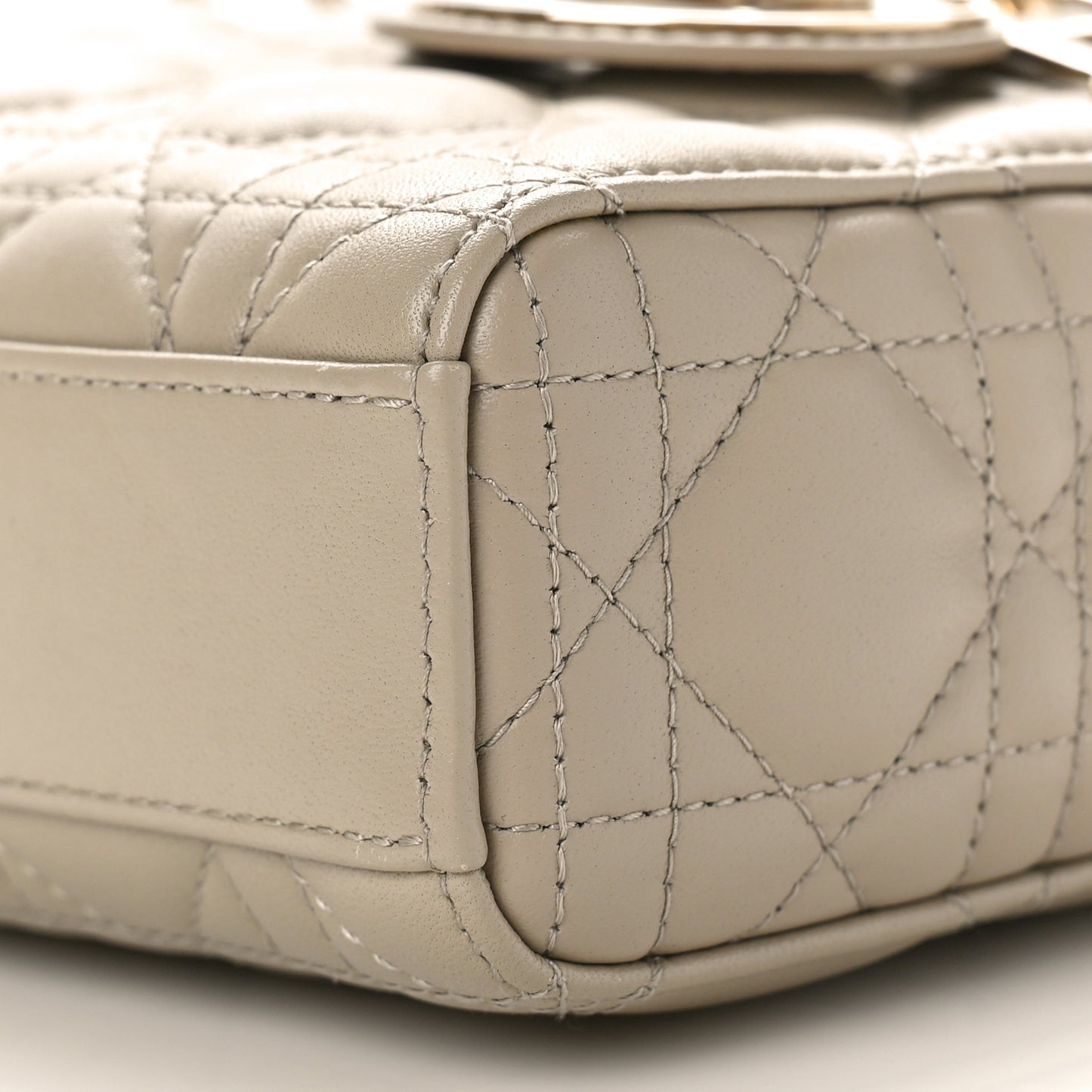 Lambskin Cannage Medium Lady D-Joy Warm Taupe