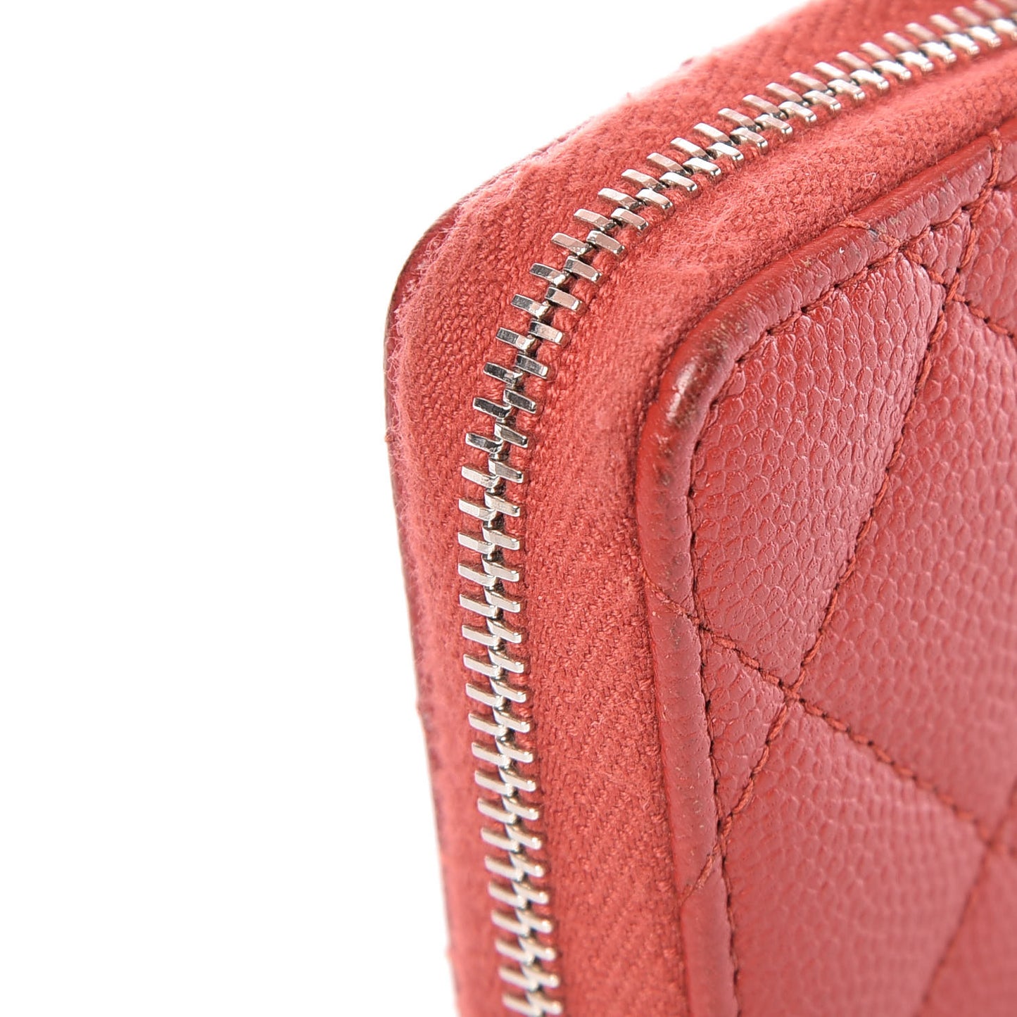 Caviar Quilted Zip Coin Purse Red