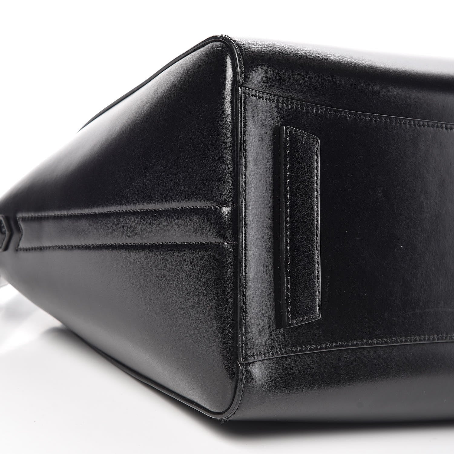 Givenchy Shiny Lord Calfskin Medium Antigona Black 9 of 16