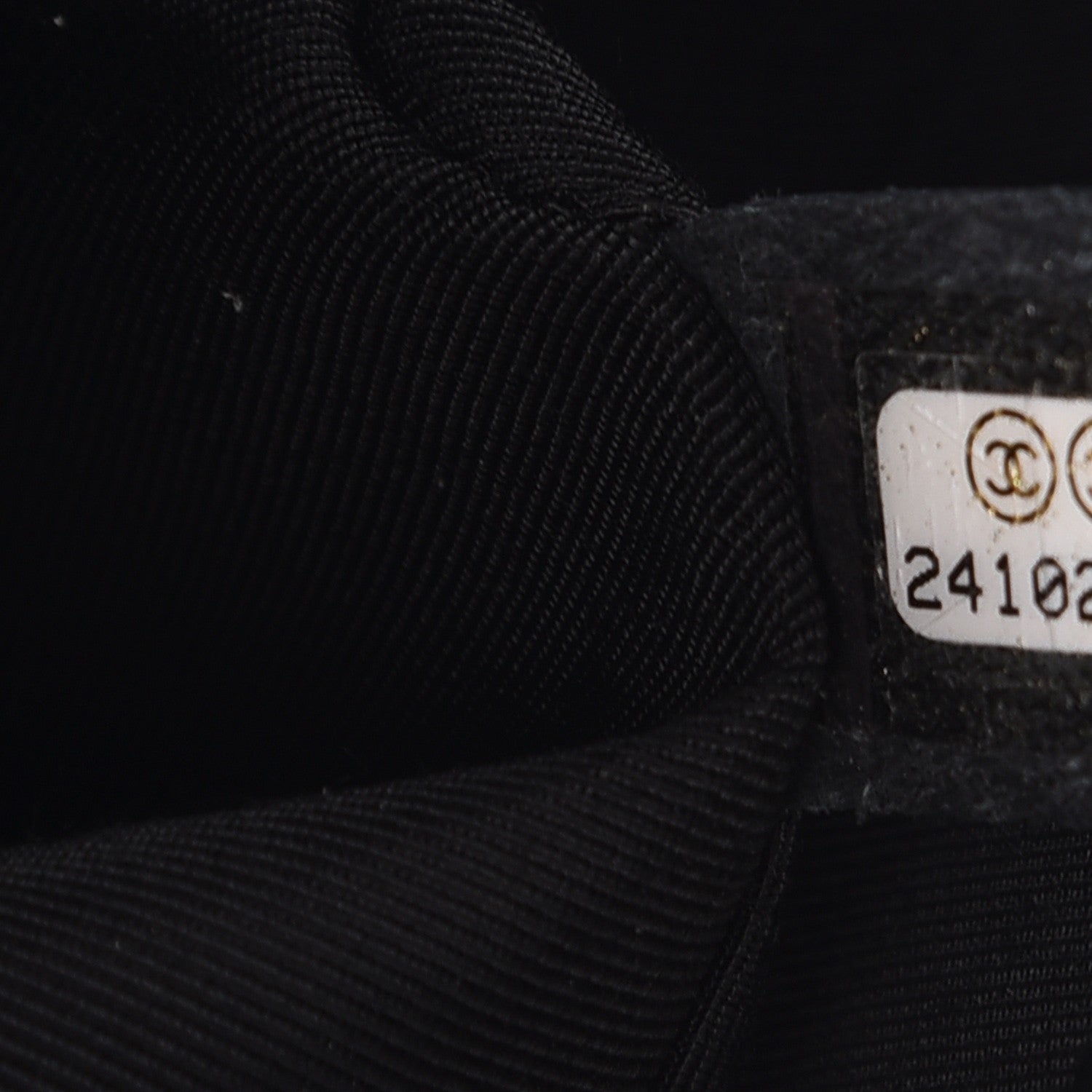 Chanel Caviar Quilted Medium Boy Flap So Black 8 of 9