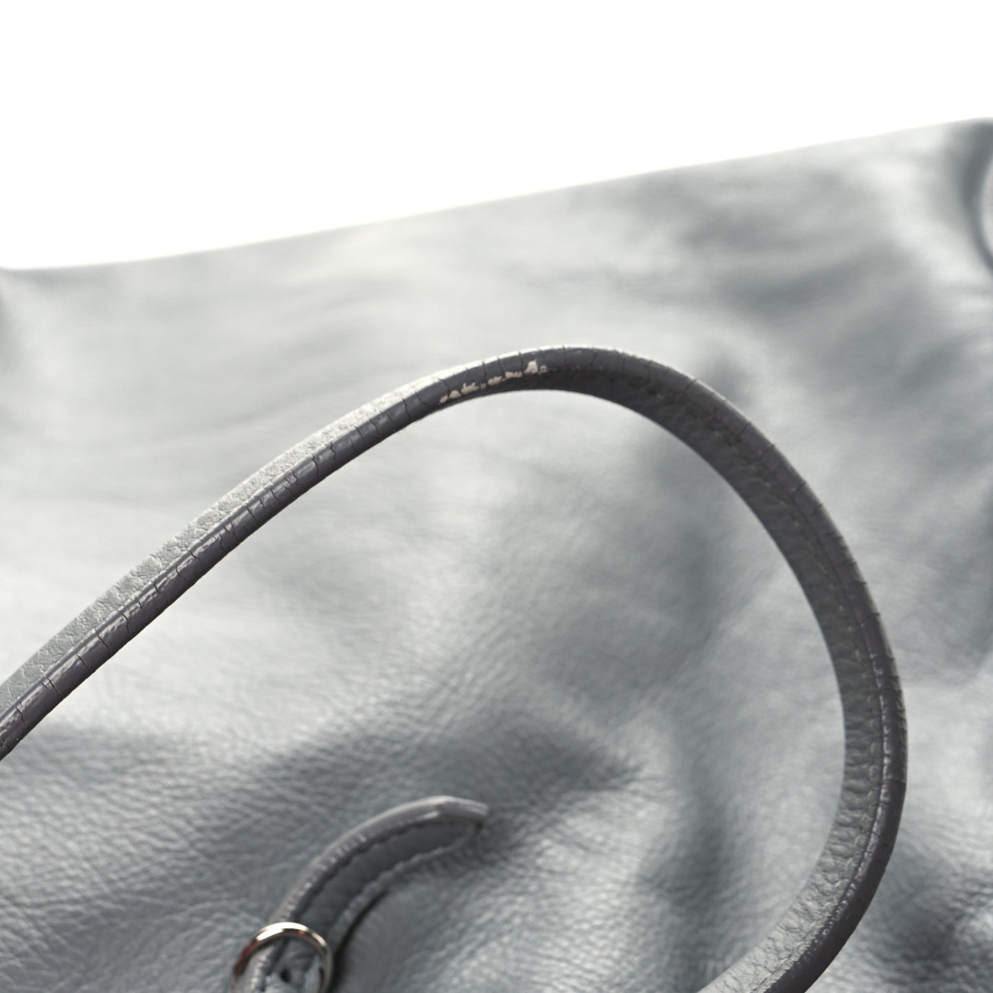 Veau Papier A4 Zip Around Tote Grey