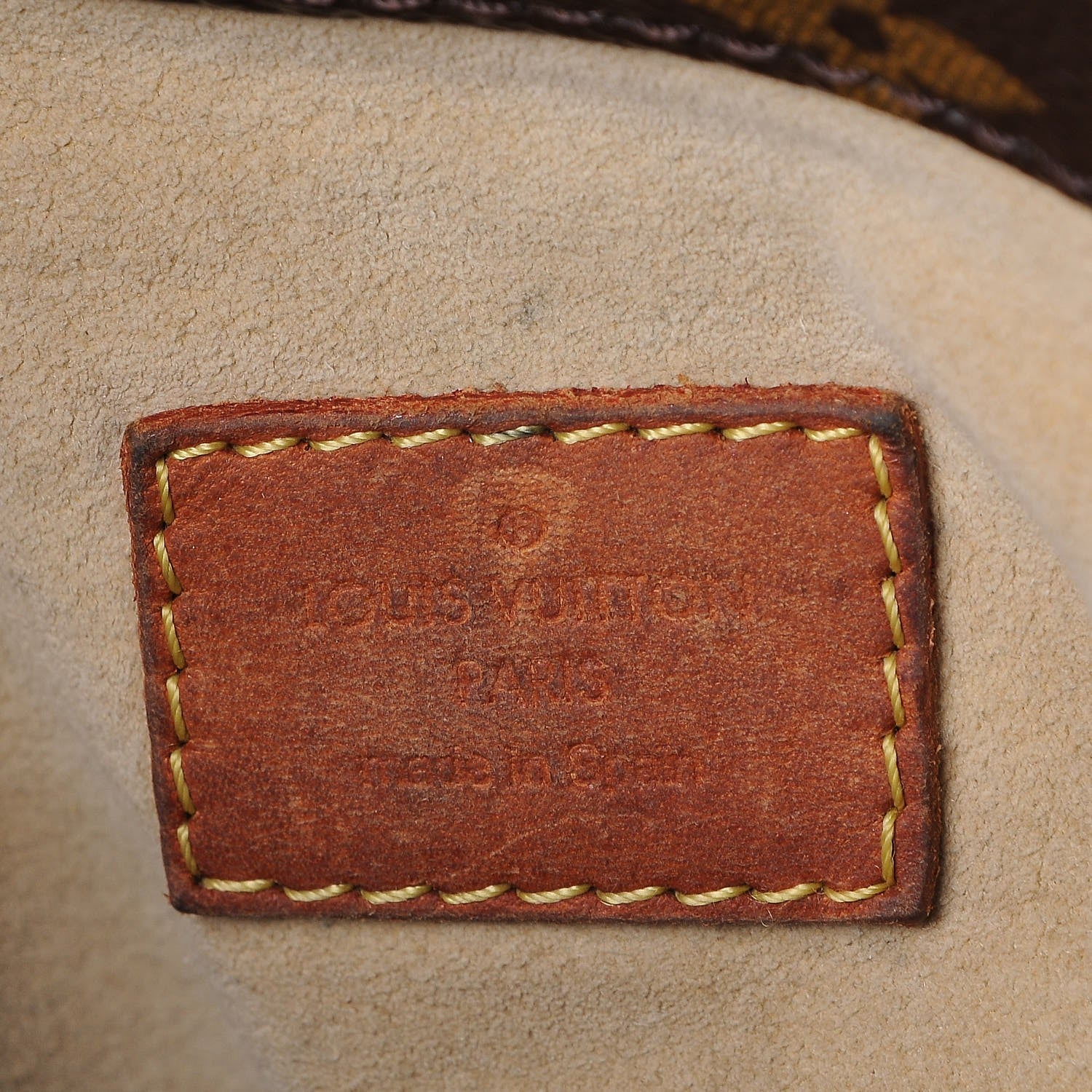 Louis Vuitton Monogram Artsy MM 6 of 9
