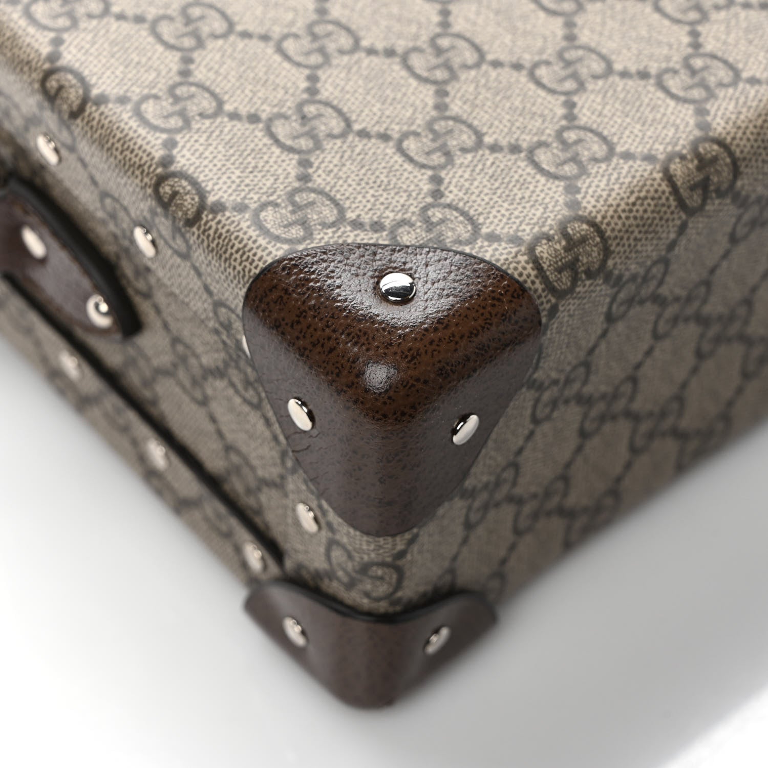 Gucci GG Supreme Monogram Globe-Trotter Beauty Case Brown 10 of 11