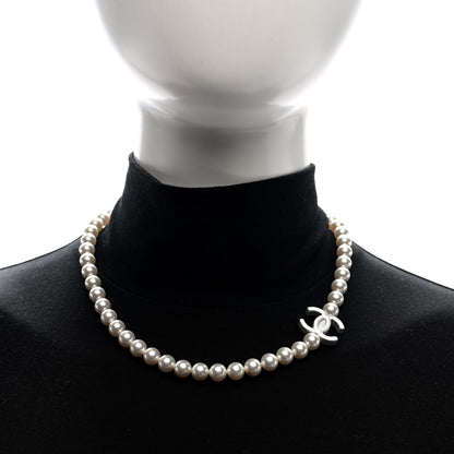 Chanel Pearl Resin CC Choker Necklace Pearly White Silver 2 of 5